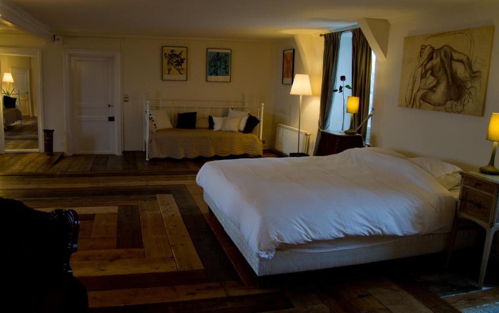 Chateau De Savennes - Caveau De Sabrage Zimmer foto